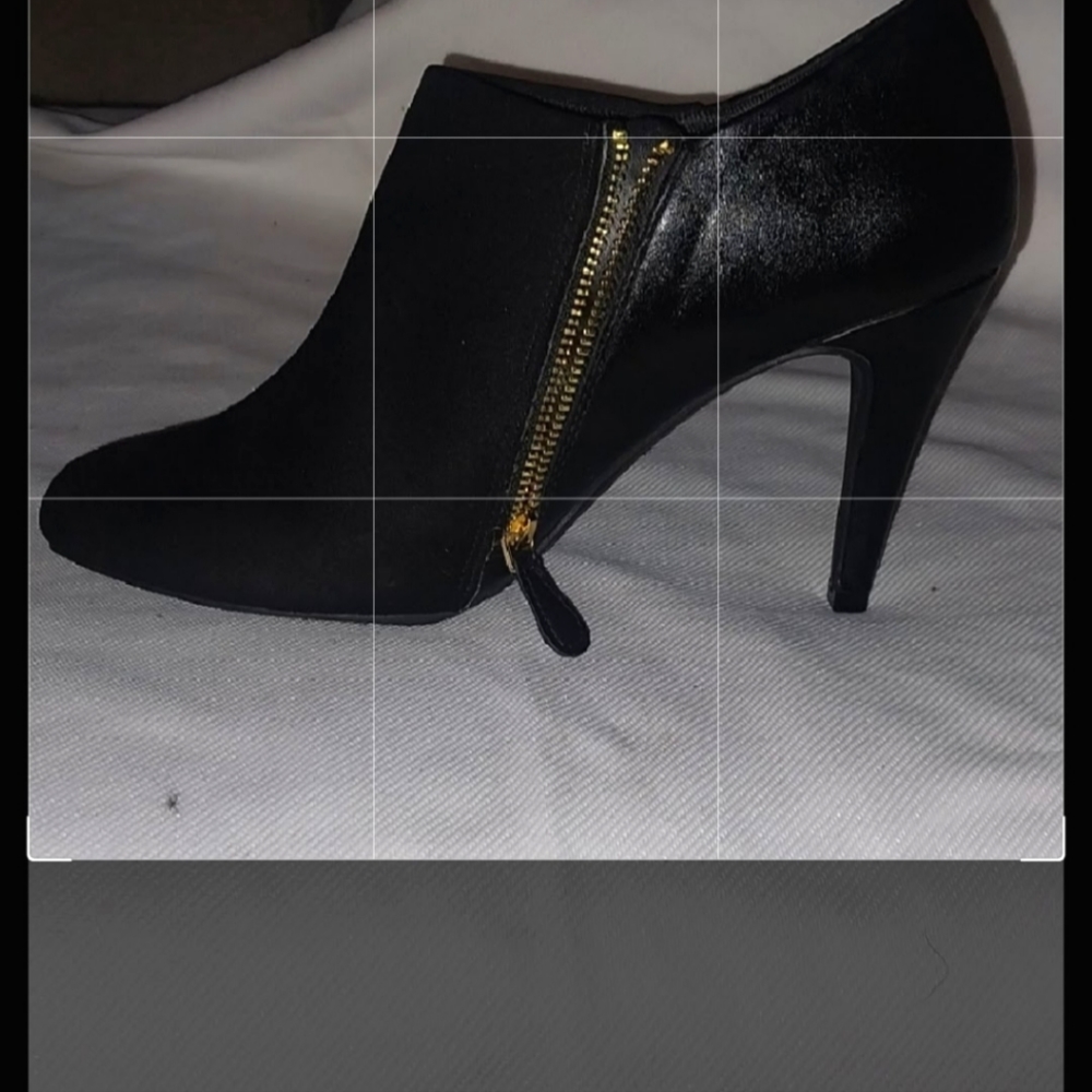 Dexflex Comfort Black Faux Suede & Leather Stiletto Zip Up Ankle Bootie Size 8W